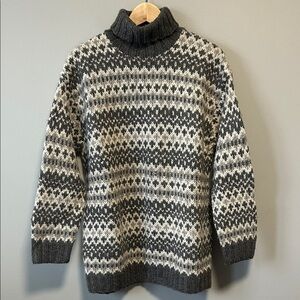 Banana Republic Women’s Wool Chunky Knit Turtleneck Sweater